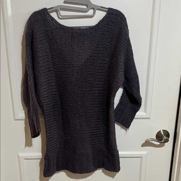 Cozy - Picture 2 of 2